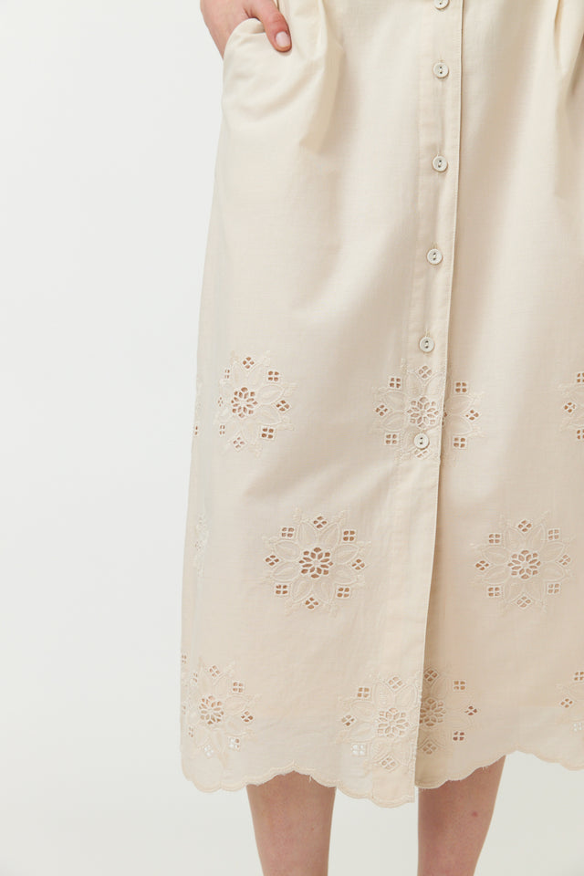 Broderie skirt