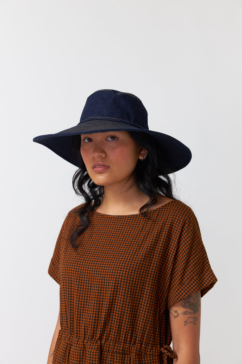 Denim wide brimmed hat